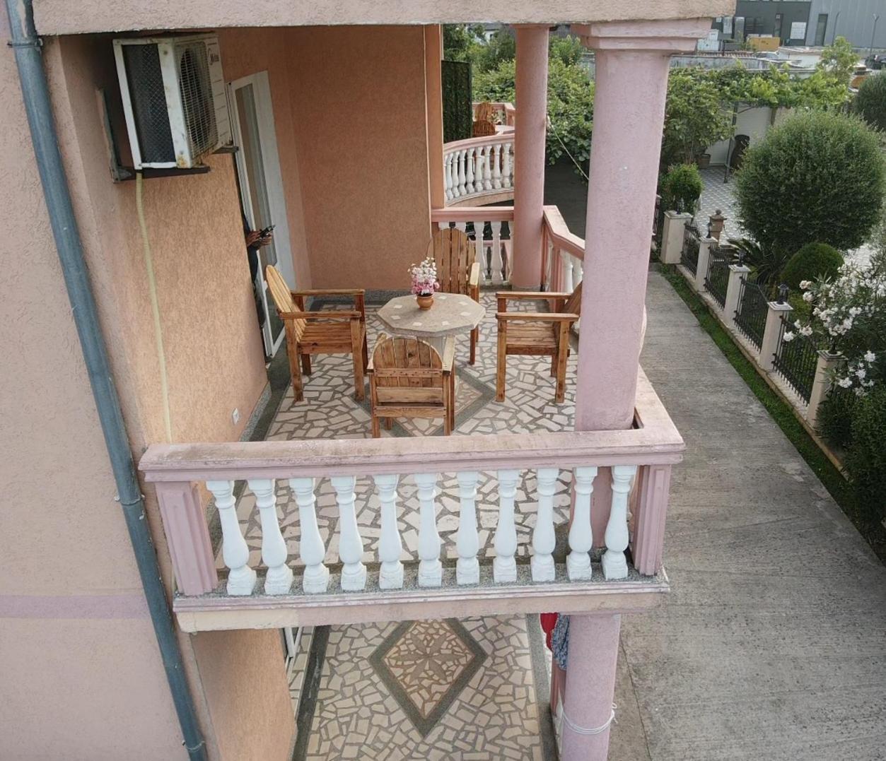 Kurt Apartaments Ulcinj Exterior photo