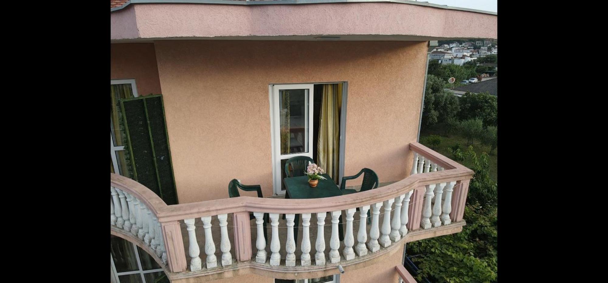 Kurt Apartaments Ulcinj Exterior photo